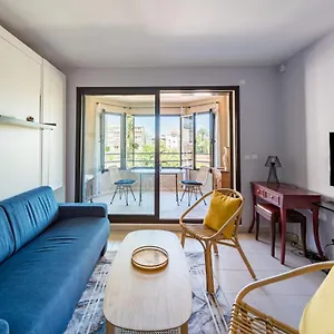 Beau Véranda à Deux Pas De La - Parking Inclus Appartement Juan-les-Pins